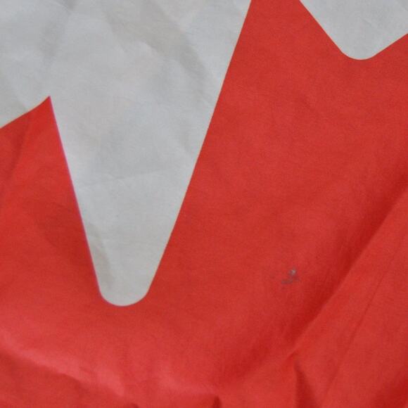 Canadian Flag Red and White 3 x 5 ft - Picture 8 of 9